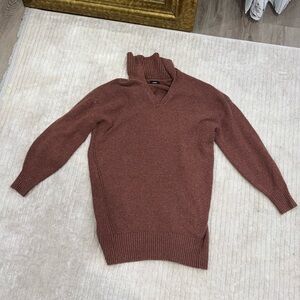 Express Mauve Sweater Size Medium
